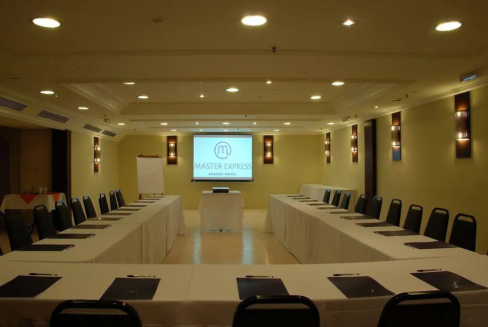 Master Grande Hotel - Proximo Ao Palacio Do Governo Porto Alegre 3*,