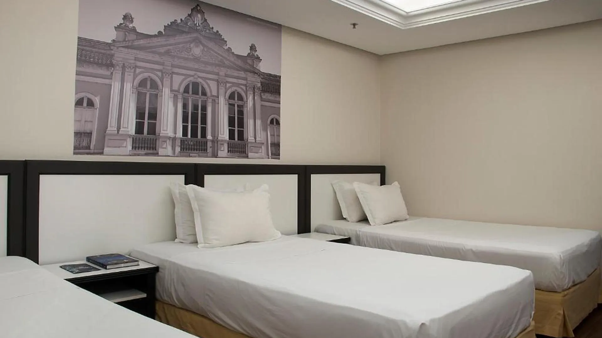 Master Grande Hotel - Proximo Ao Palacio Do Governo Porto Alegre 3*,