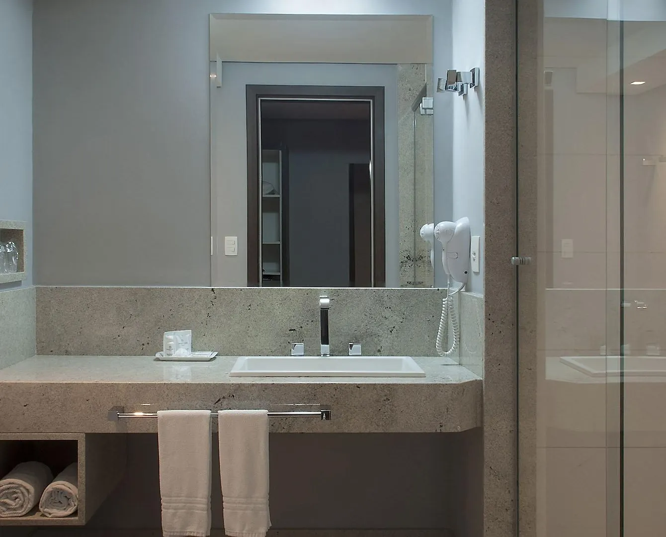 Master Grande Hotel - Proximo Ao Palacio Do Governo Porto Alegre