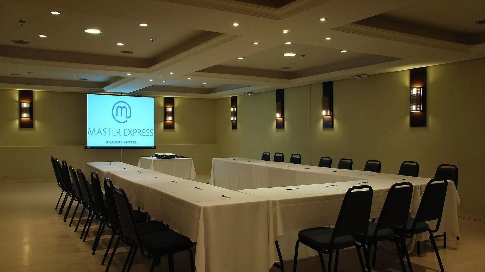 Master Grande Hotel - Proximo Ao Palacio Do Governo Porto Alegre