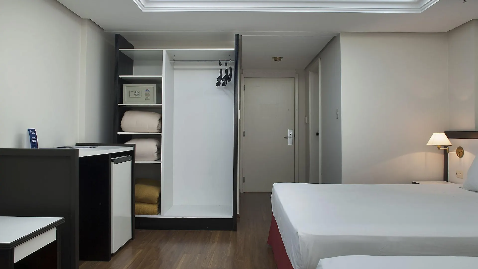 ***  Master Grande Hotel - Proximo Ao Palacio Do Governo Porto Alegre Brazílie