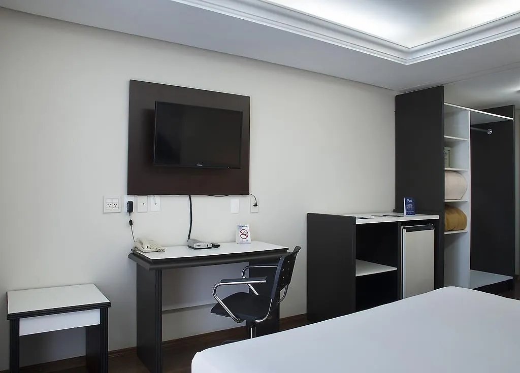 Master Grande Hotel - Proximo Ao Palacio Do Governo Porto Alegre
